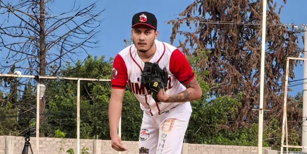 Noquean Rojos a los Dorados